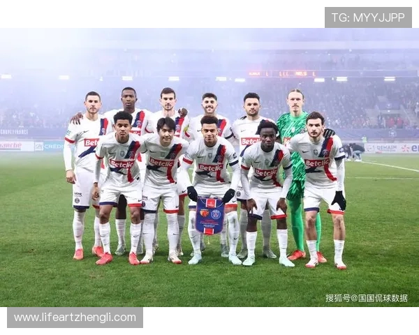 法甲联赛赛季中期总结与前瞻