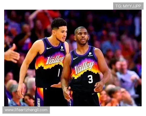 媒体人称保罗仅次于库里的控卫地位库里与保罗各具特色展现不同风格